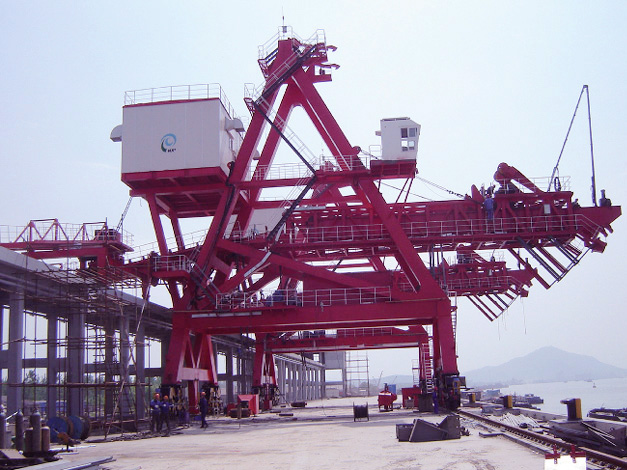 移動(dòng)式裝船機