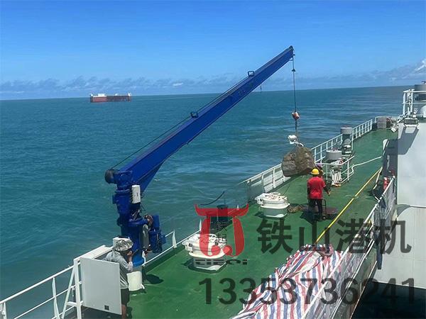 江蘇泰州甲板起重機廠(chǎng)家折疊式甲板起重機節省艙面空間快速收放設計